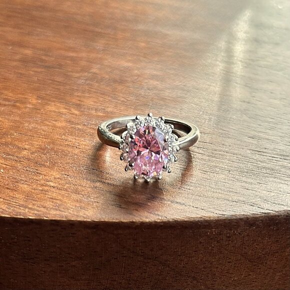 New STERLING SILVER .925 Pink Oval Cz Ring Size 8 💍 - Picture 2 of 6